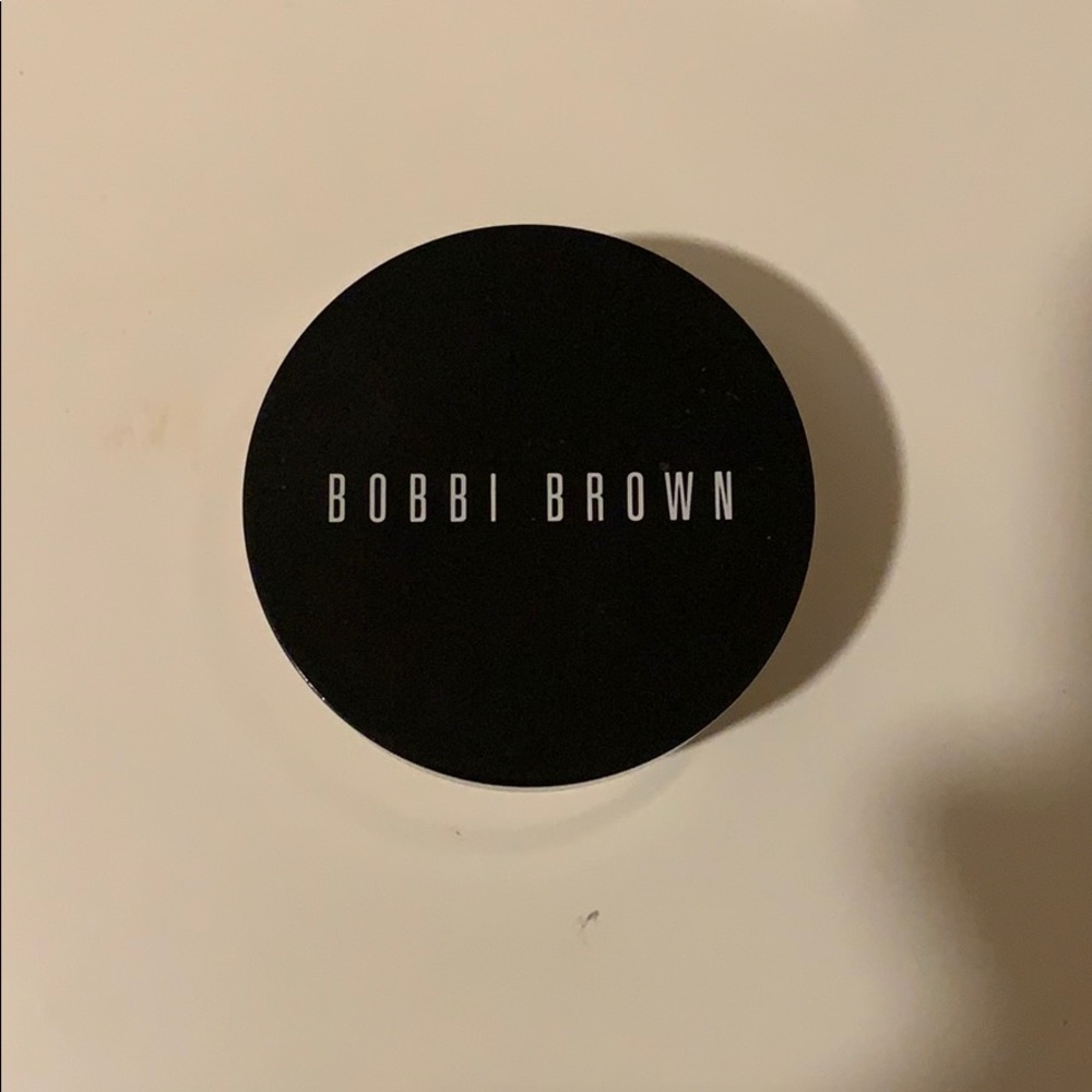 Loose setting powder